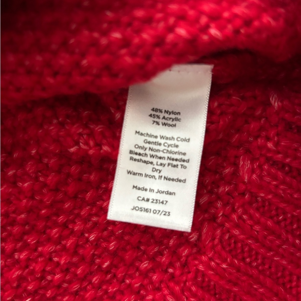 SOLD🚫Lands End NWOT Red Cable Knit Sweater - Picture 8 of 11